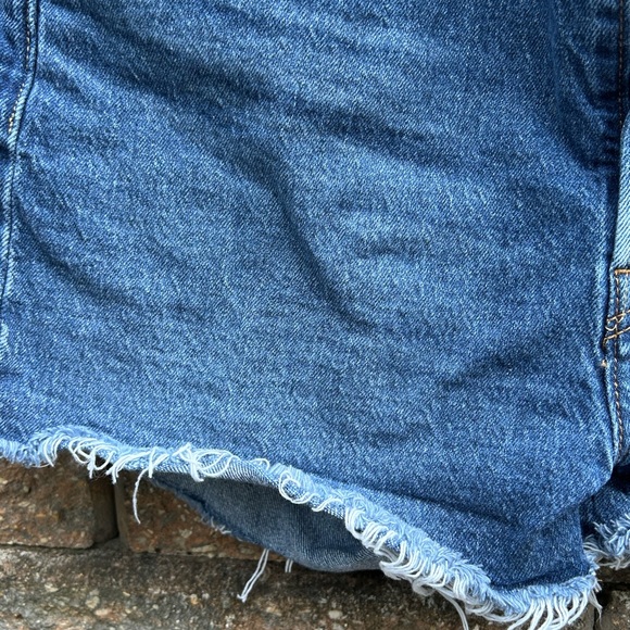 Levi's Cut Off HIGH Rise Denim Shorts 501 - Picture 6 of 10